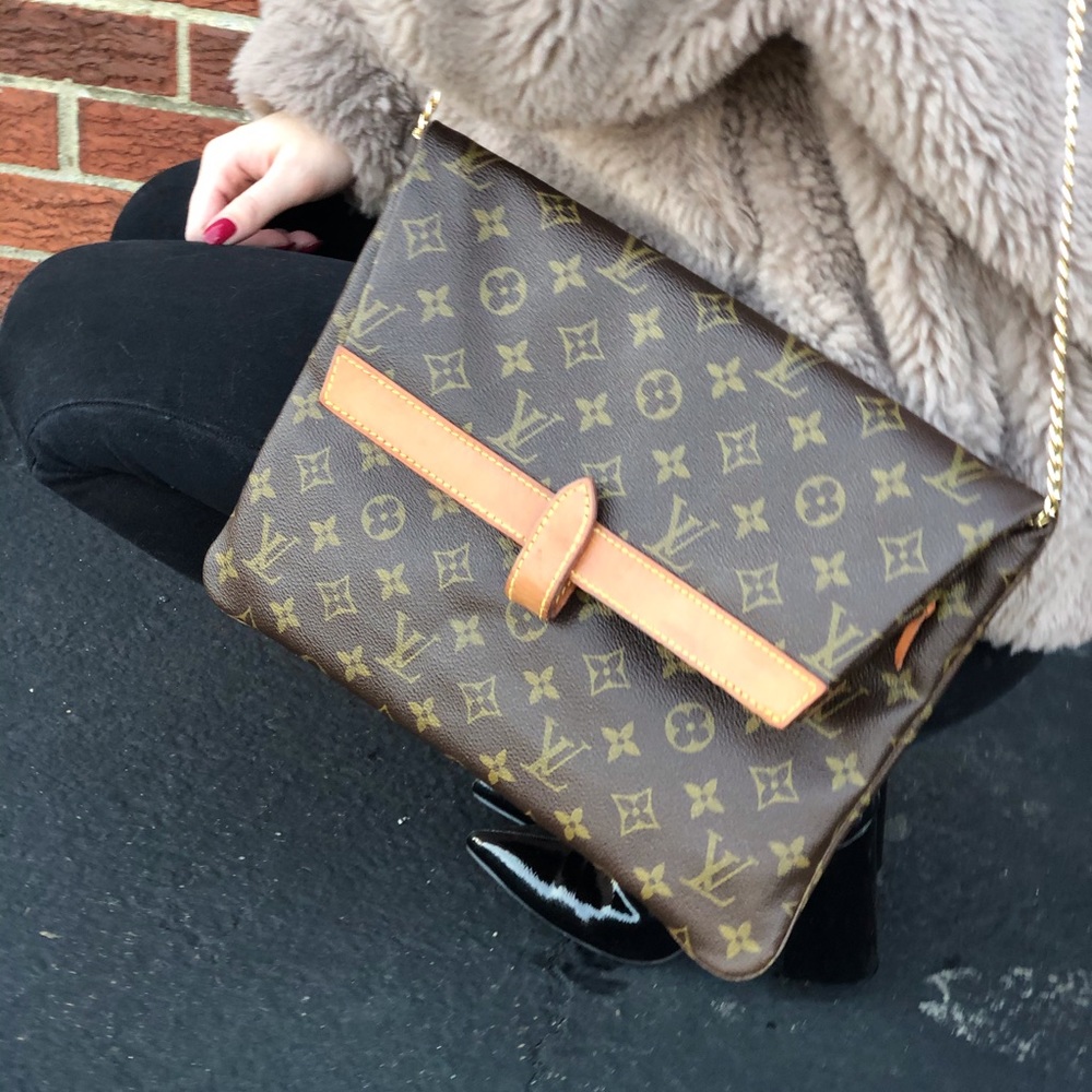 Authentic Vintage Louis Vuitton Pochette Priant